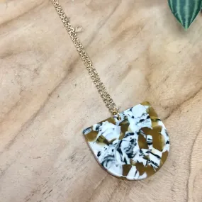 Andie Necklace - Mustard