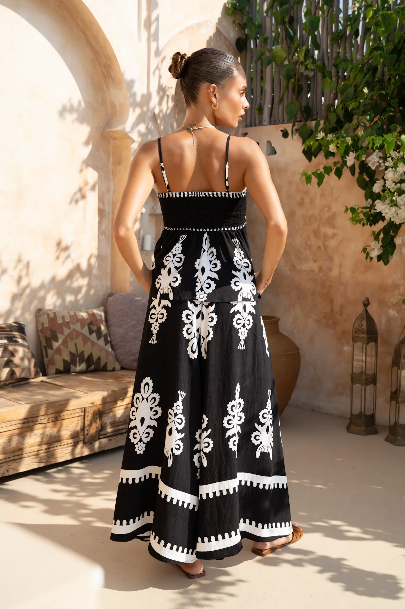 Luna Black Abstract Cami Top