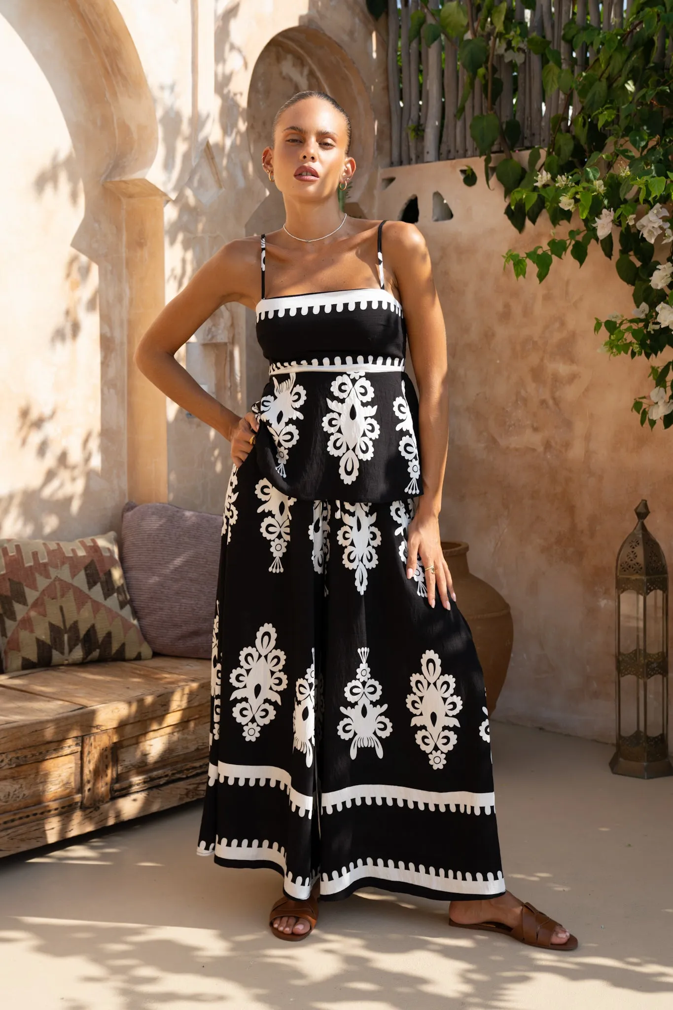 Luna Black Abstract Cami Top