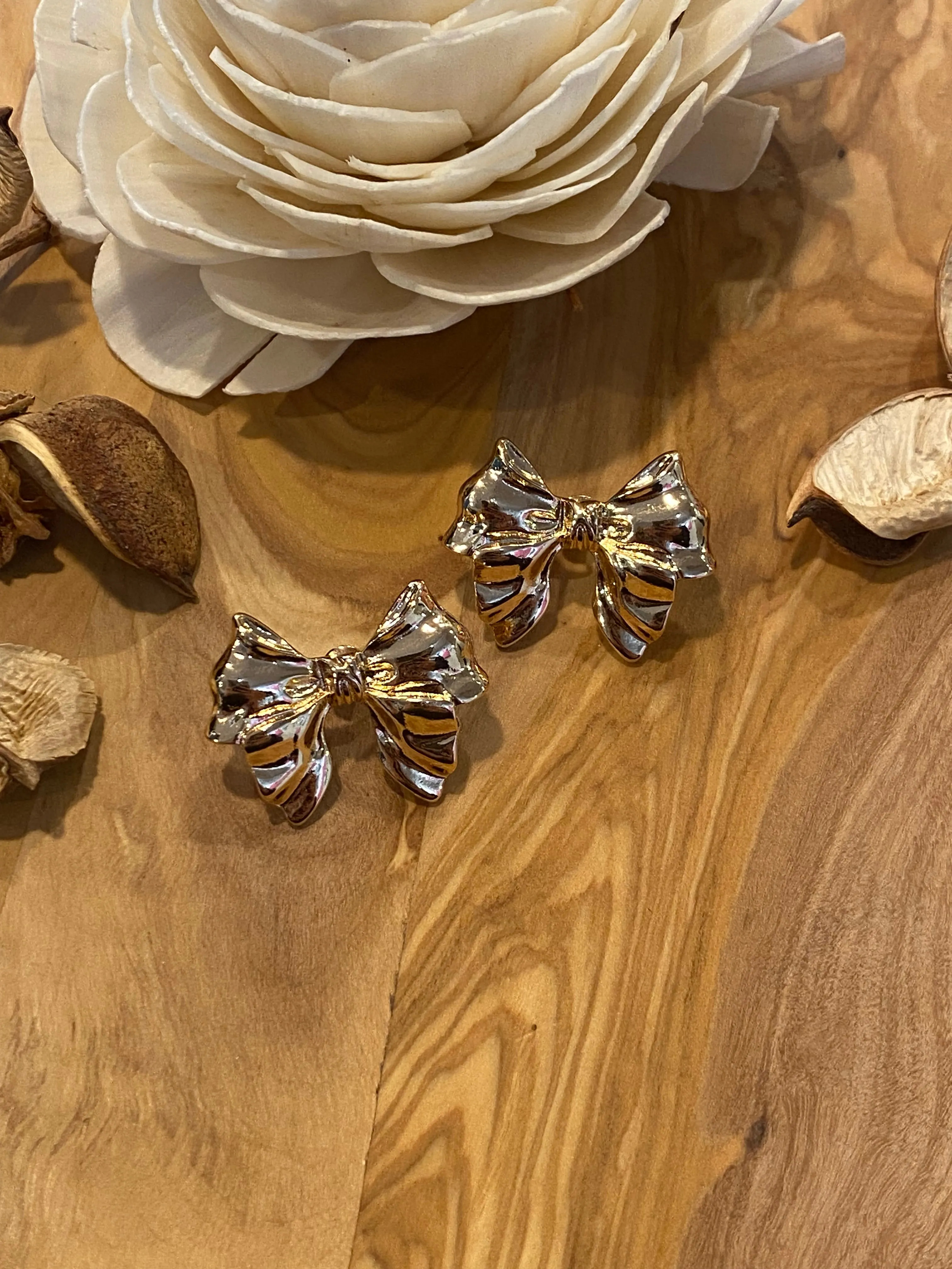 Sweetheart Bow Earrings