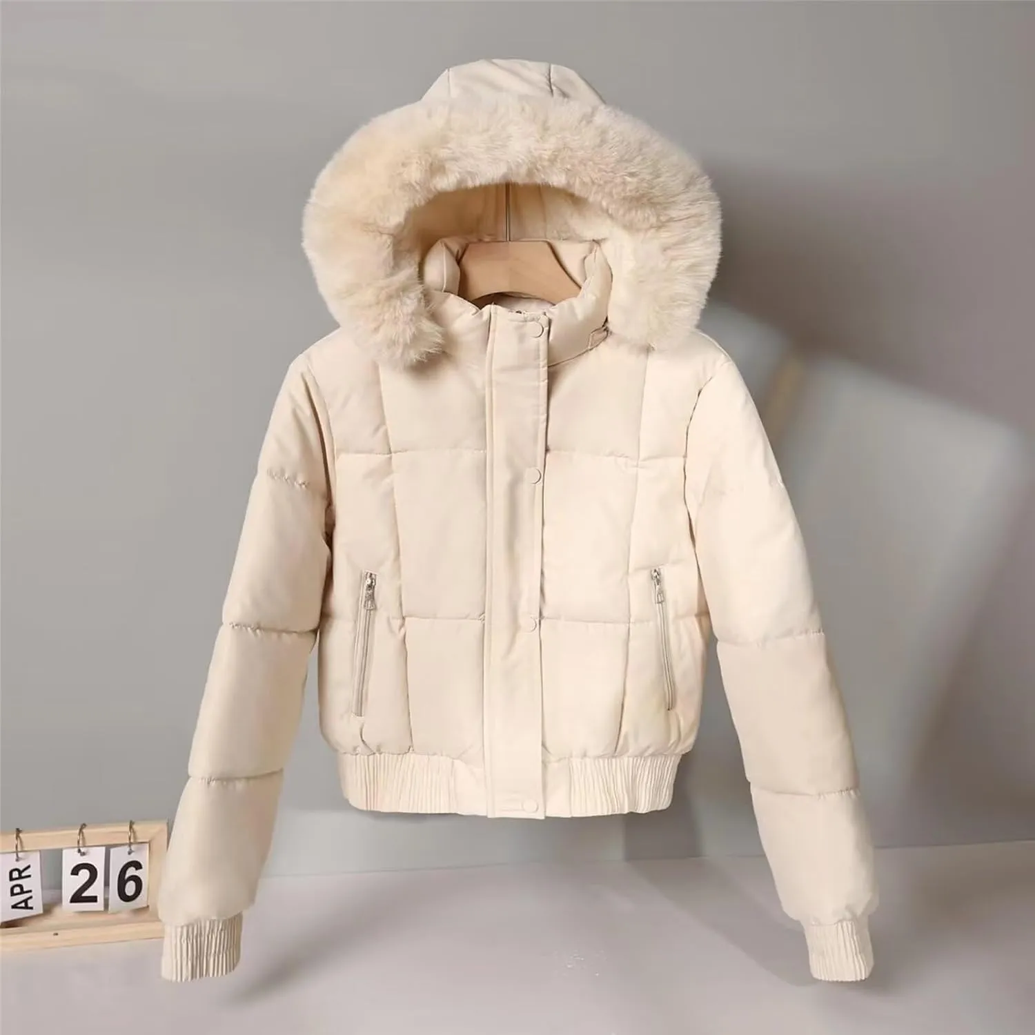 Womens Trendy Winter Jackets Casual Crop Quilted Puffer Coat Light Weight Long Sleeve Button Down Outerwear with Hood